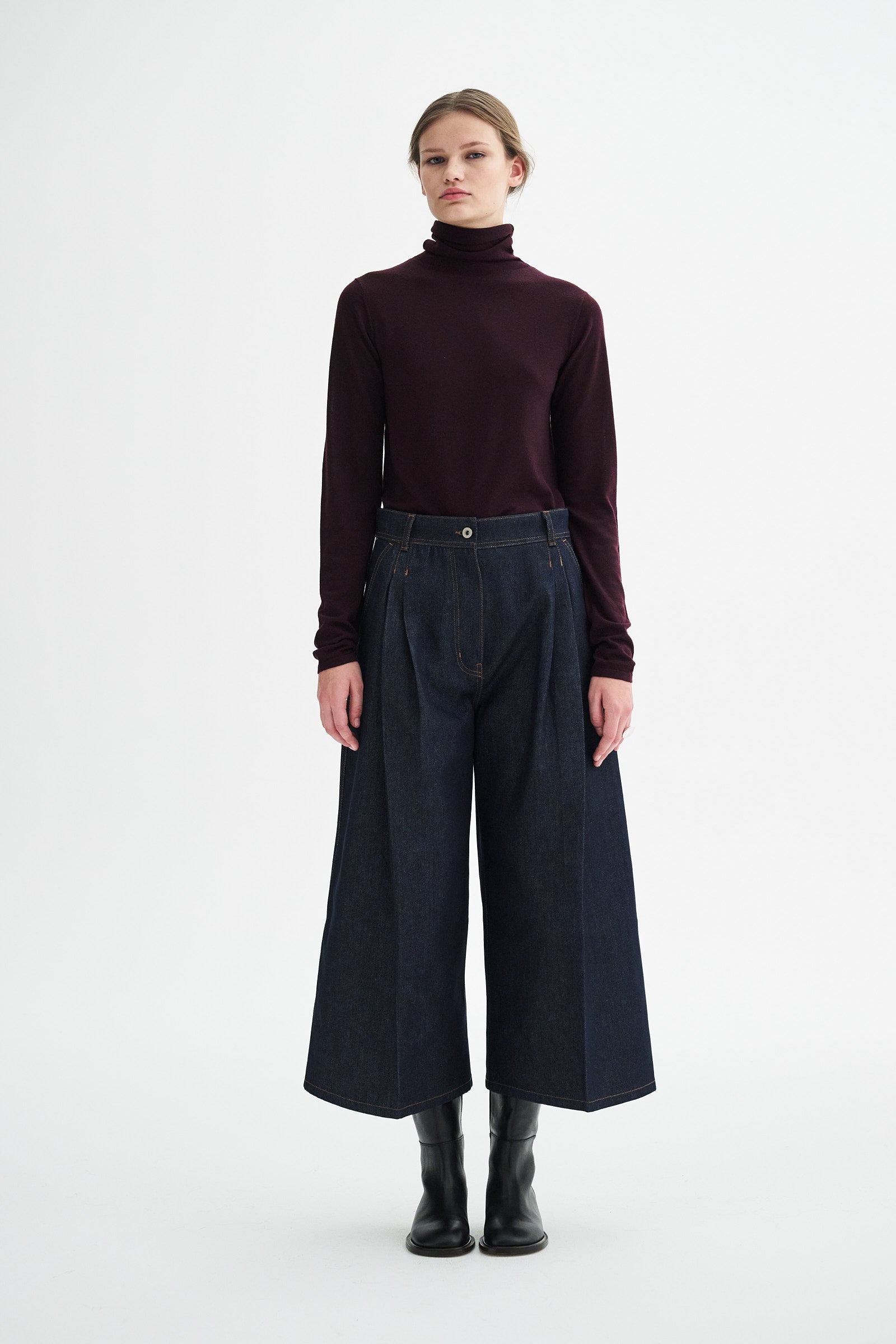 MKDT Studio KORINELLA MERINO Sweater FIG