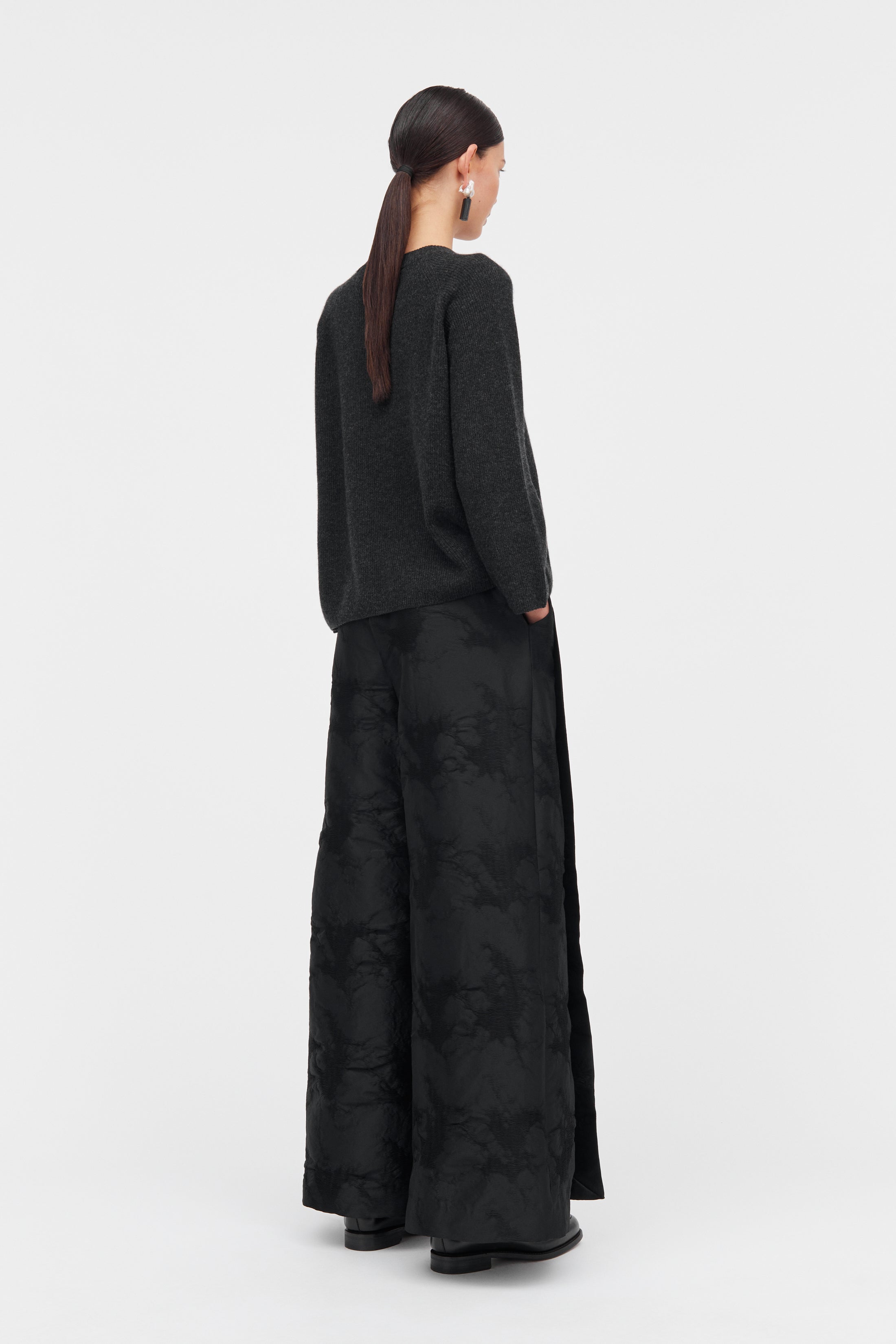Mark Kenly Domino Tan Karin Cashmere Sweater CHARCOAL