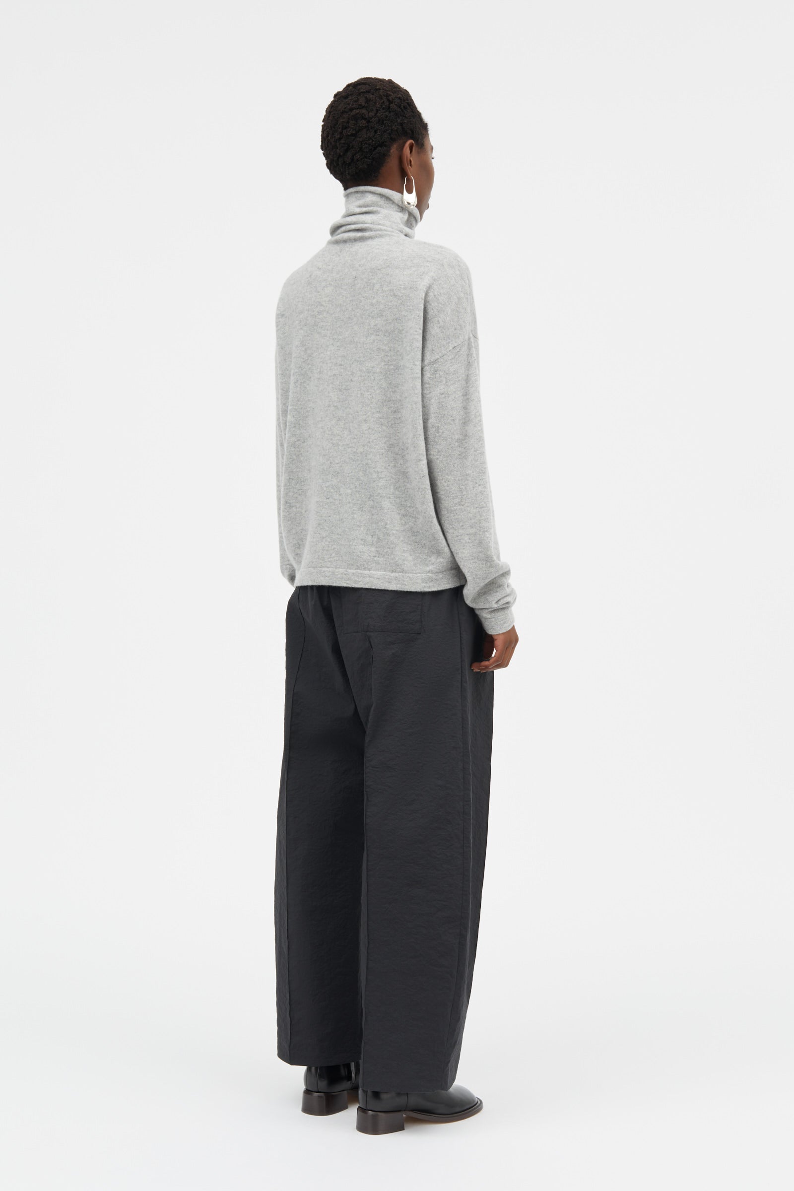 MKDT Studio Krystal Cashmere Sweater LIGHT GREY