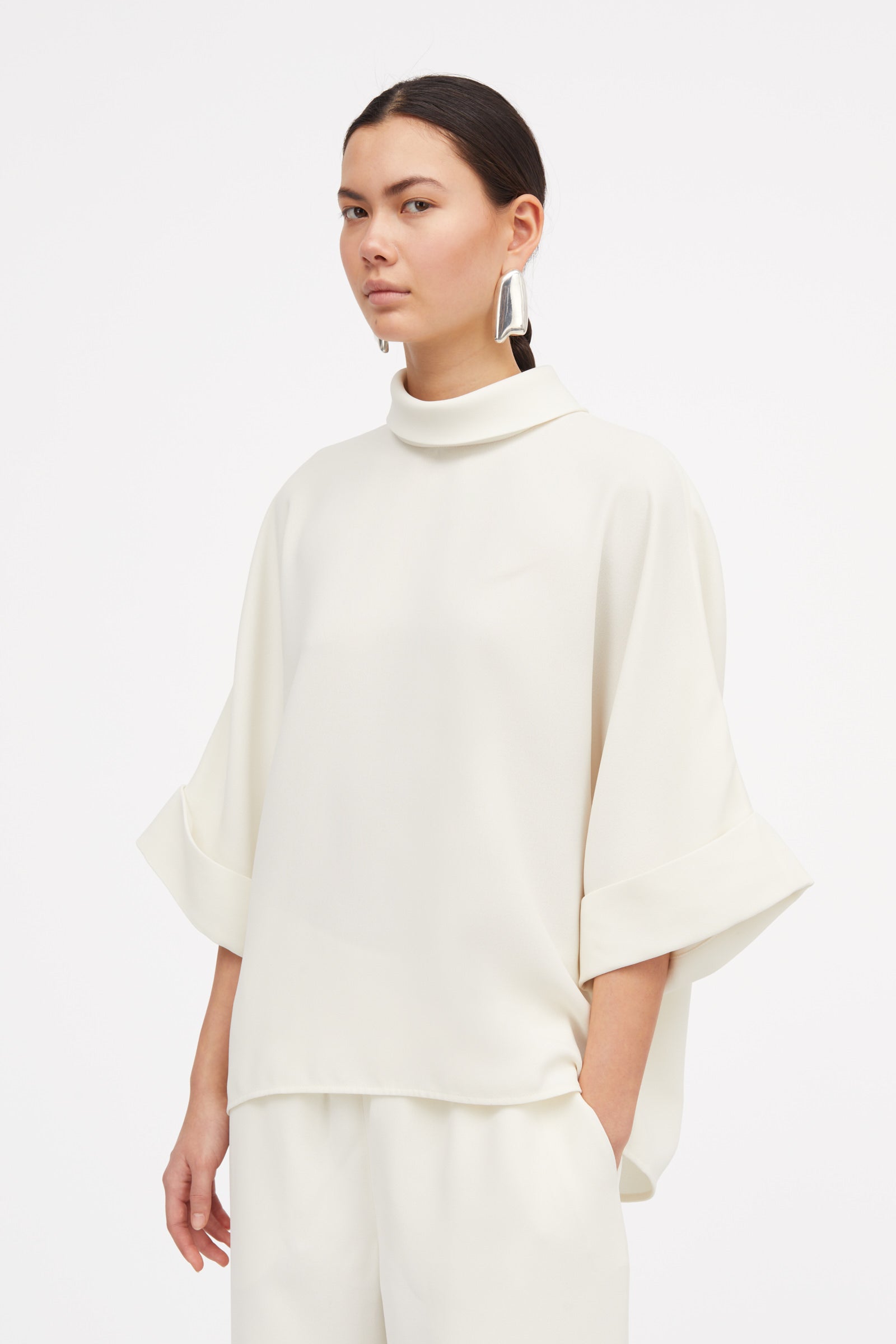 MARK KENLY DOMINO TAN 2Way Blouseブラウス MARK KENLY DOMINO TAN】2Way Blouse