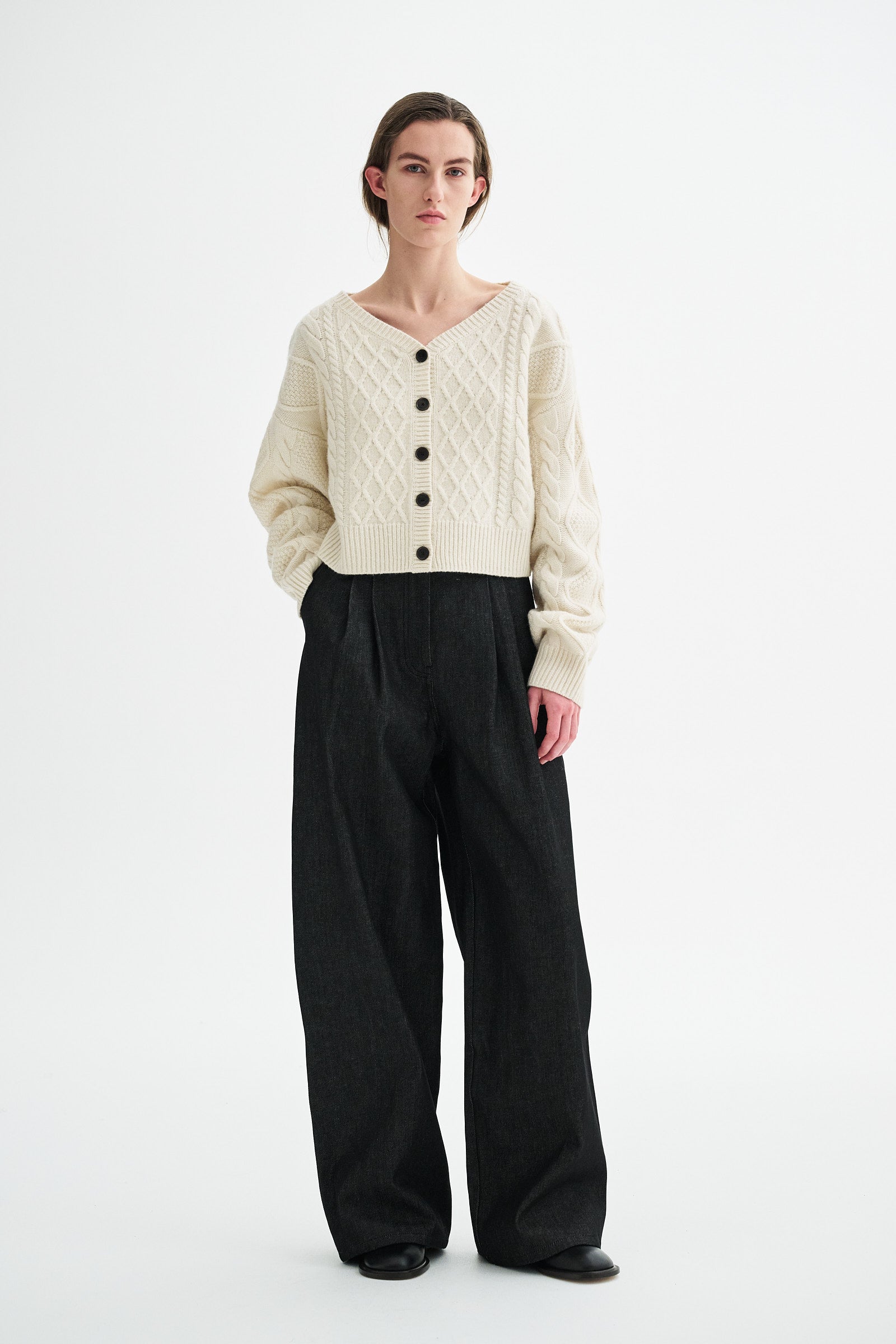 MKDT Studio KORO RAW WOOL Sweater IVORY