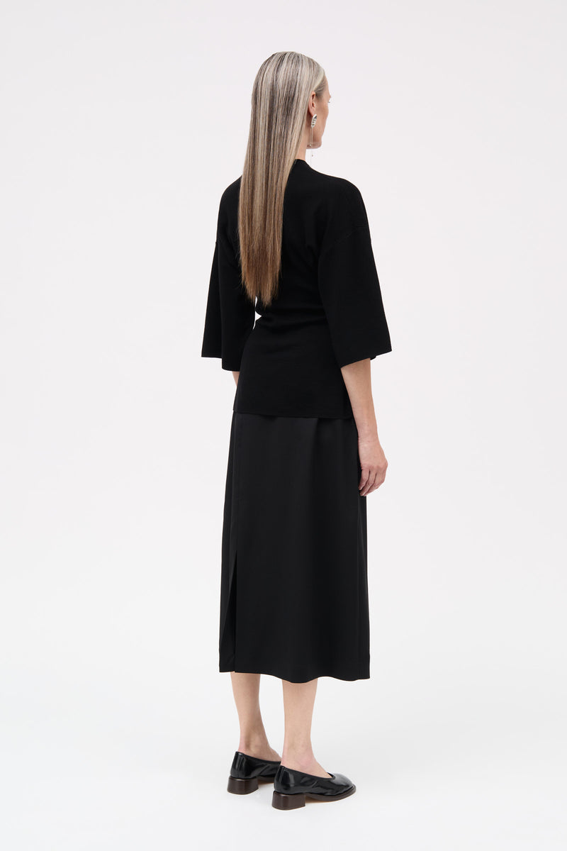 MKDT Studio Kama Merino Sweater BLACK