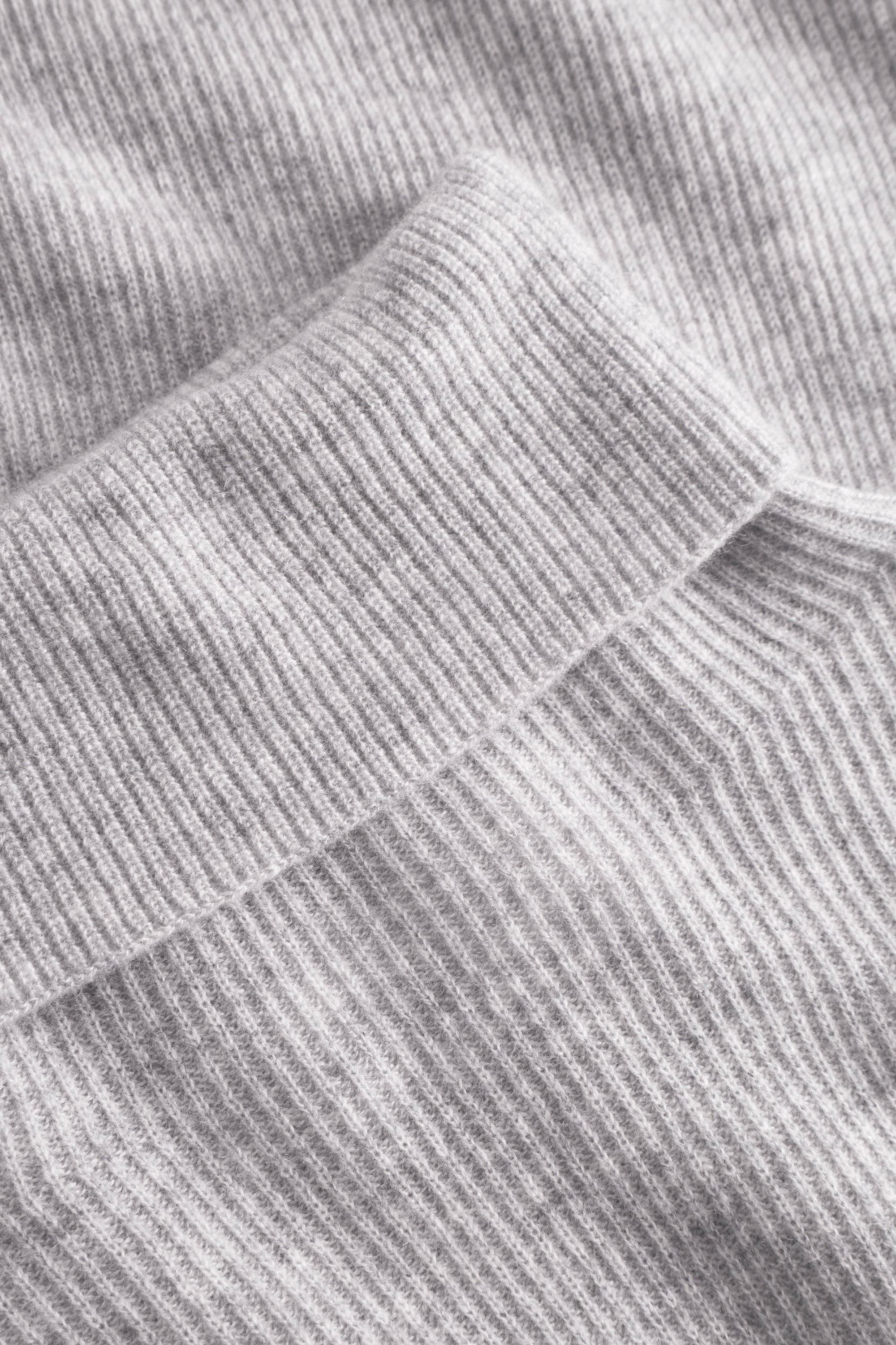 MKDT Studio Krystal Cashmere Sweater LIGHT GREY