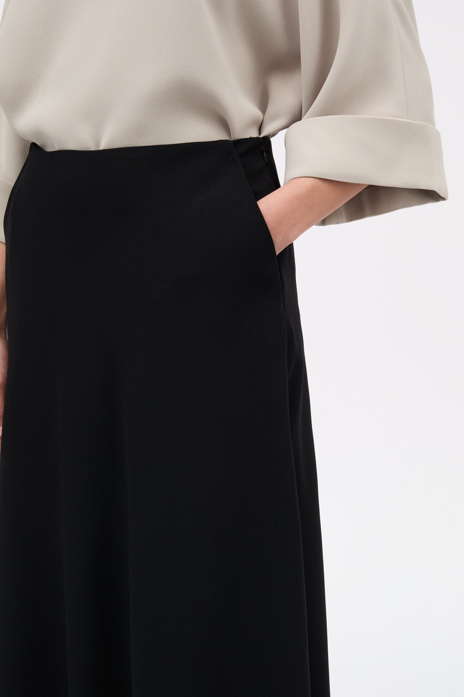 MKDT Studio Nimo Crepe Georgette Skirts BLACK