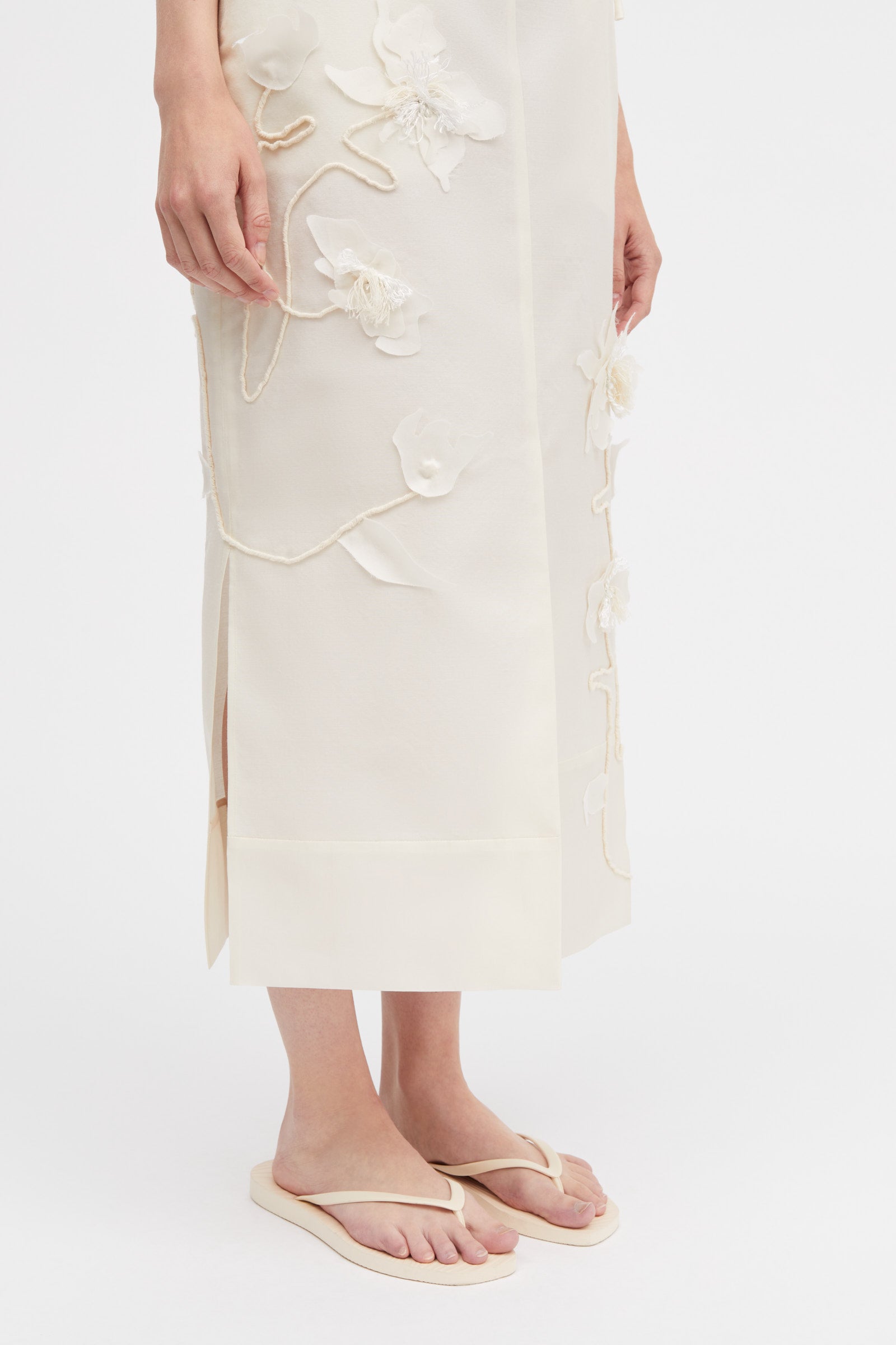 Mark Kenly Domino Tan Noshie-atelier Silk Wool Twill Skirts IVORY