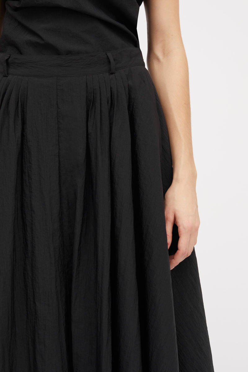 MKDT Studio Novo Crinkle Tech Skirts BLACK