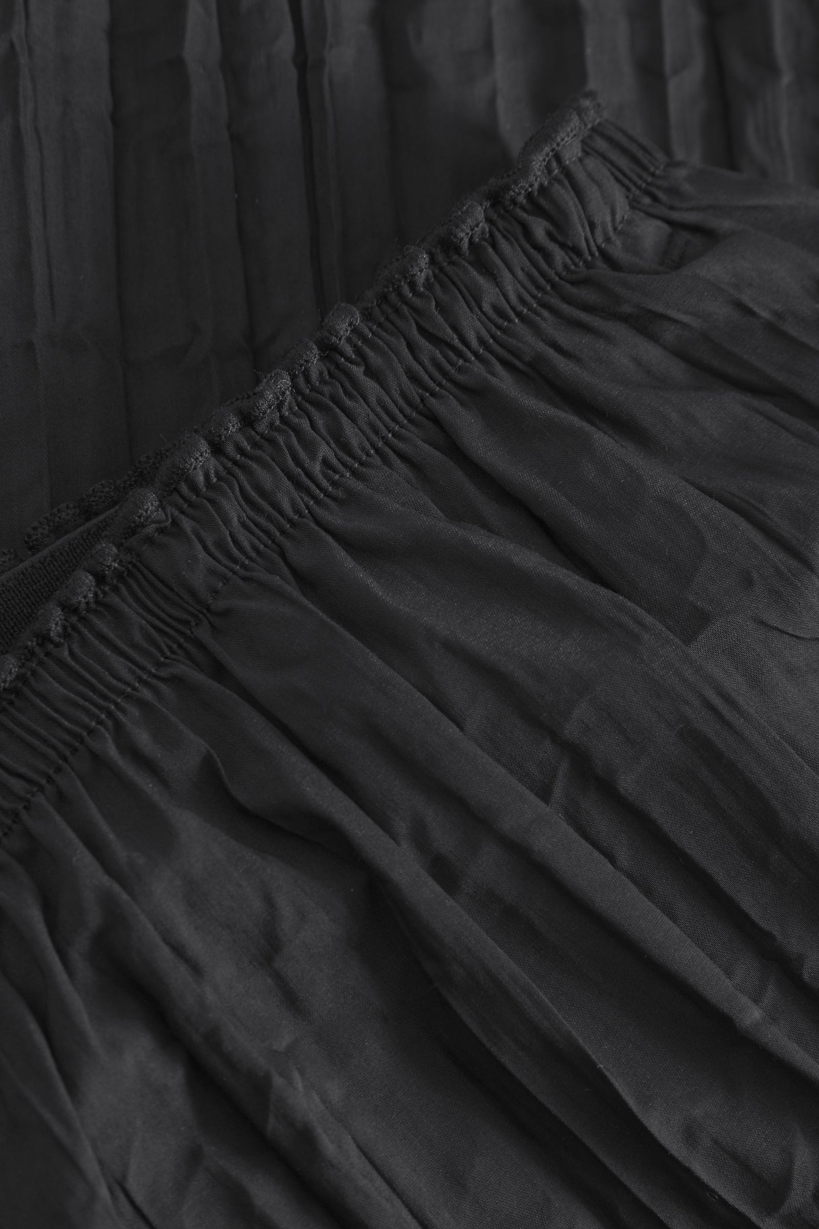 Pinola-atelier Pleated Cotton Tech - BLACK – MKDT STUDIO