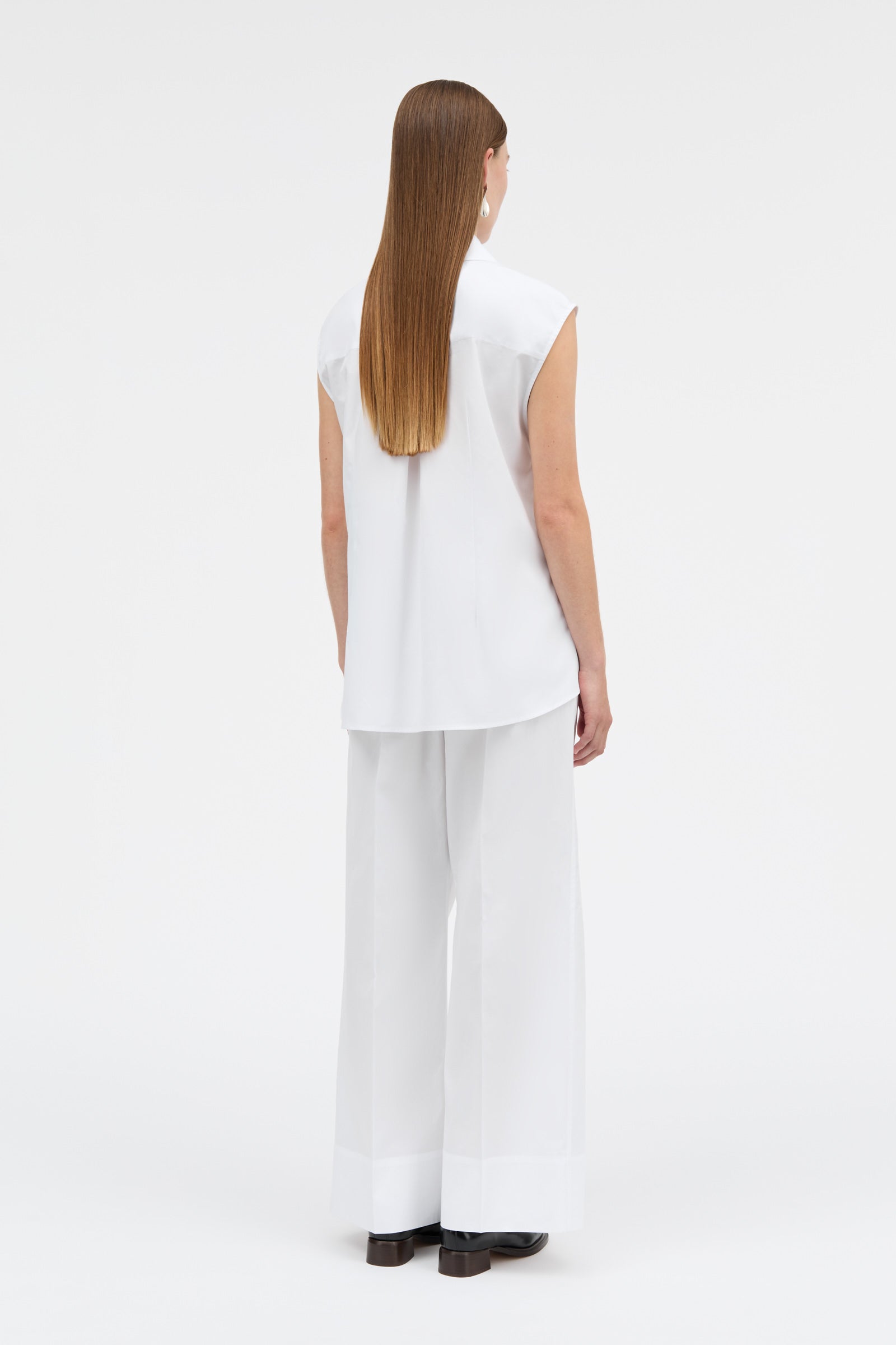MKDT Studio SOMI MKDT SIGNATUREPOPLIN Shirts WHITE