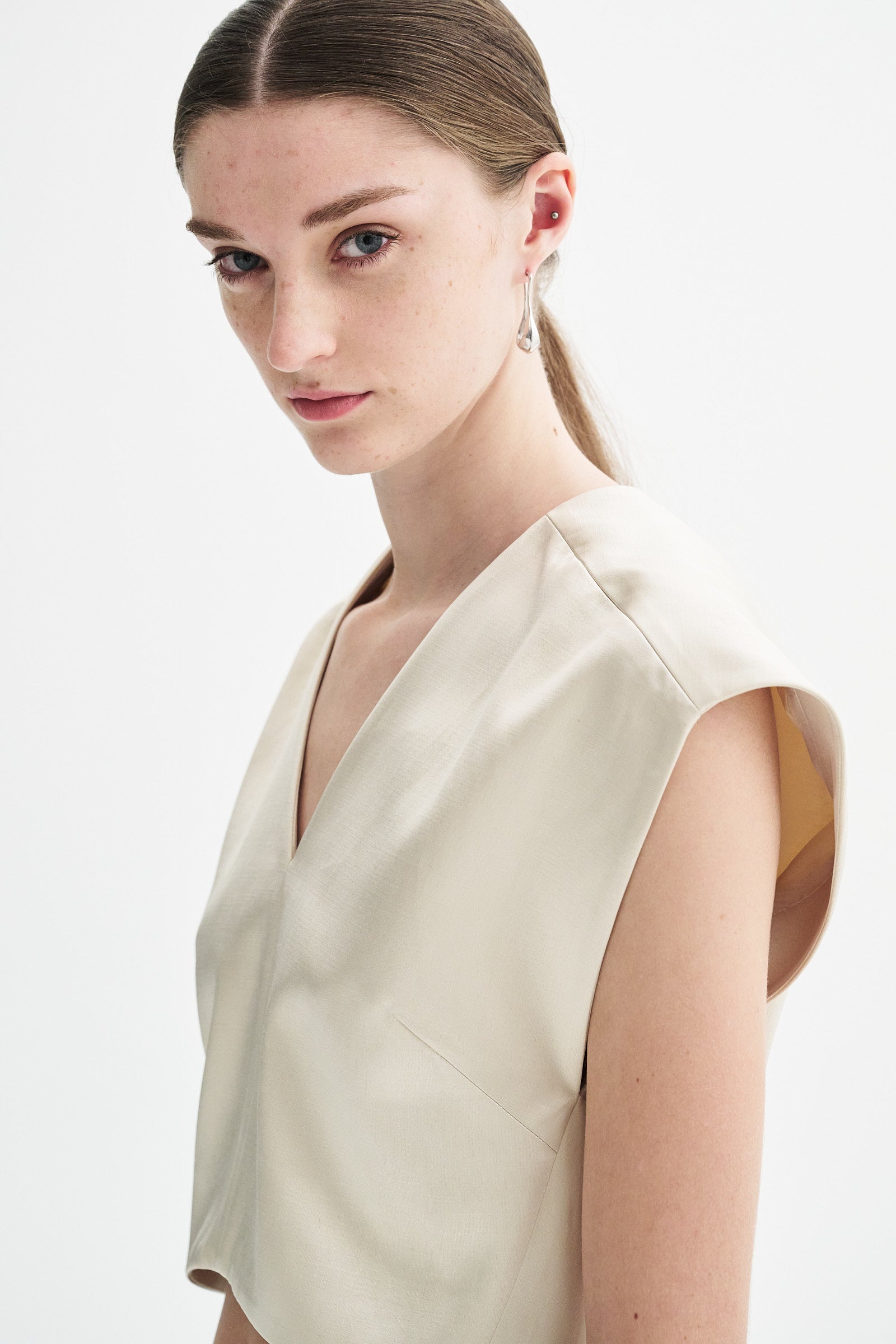 MKDT Studio TADAO-ATELIER SHINY COTTON MIX Vest METALIC CREAM