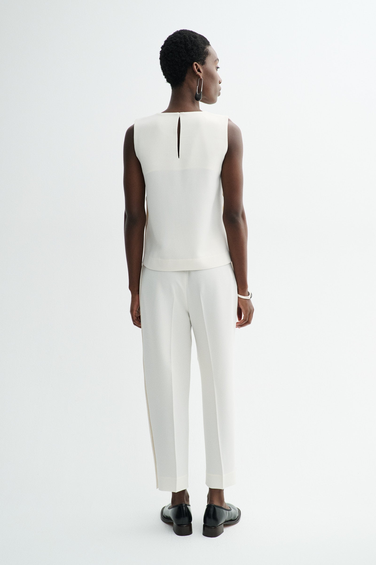 MKDT Studio TENA CREPE GEORGETTE Tops IVORY