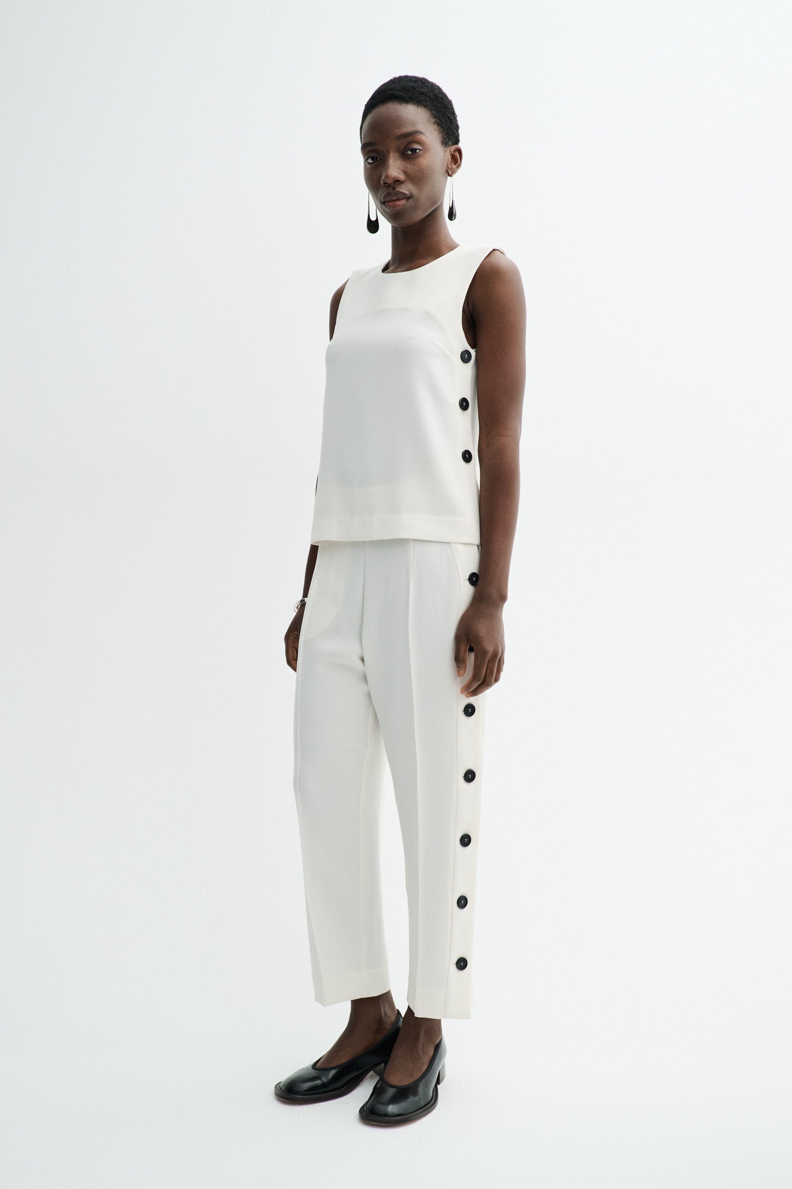 MKDT Studio TENA CREPE GEORGETTE Tops IVORY